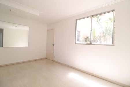 Sala de apartamento para alugar com 3 quartos, 45m² em Santa Mônica, Uberlândia