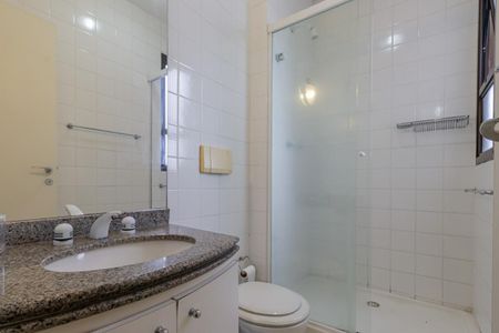 Apartamento para alugar com 80m², 2 quartos e 2 vagas Apartamento para alugar com 80m², 2 quartos e 2 vagasBanheiro da Suíte 2