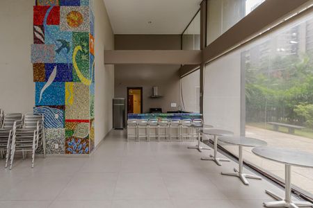 Apartamento para alugar com 80m², 2 quartos e 2 vagas Apartamento para alugar com 80m², 2 quartos e 2 vagasÁrea comum - Salão de festas