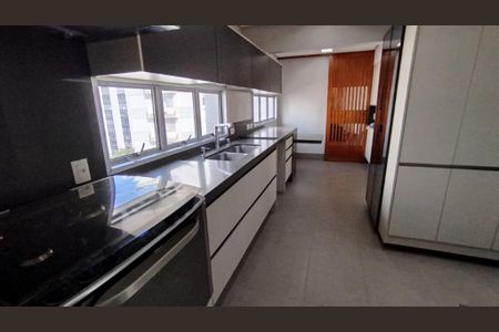 Apartamento à venda com 163m², 3 quartos e 1 vagaFoto 13
