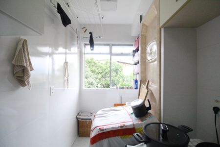 Apartamento à venda com 76m², 2 quartos e 1 vagaÁrea de serviço