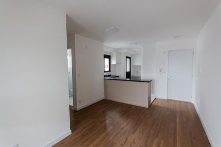 Sala de apartamento para alugar com 2 quartos, 64m² em Parque das Nações, Santo André