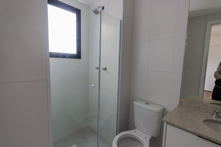 Apartamento para alugar com 64m², 2 quartos e 2 vagas Apartamento para alugar com 64m², 2 quartos e 2 vagasBanheiro da Suíte