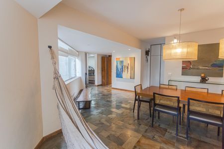 Apartamento à venda com 301m², 4 quartos e 3 vagasSala 2