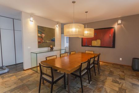 Apartamento à venda com 301m², 4 quartos e 3 vagasSala 2