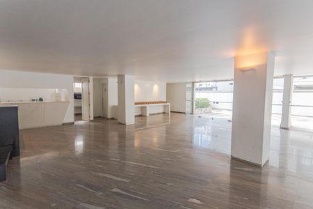 Apartamento à venda com 301m², 4 quartos e 3 vagasÁrea comum - Salão de festas