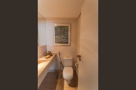 Apartamento à venda com 301m², 4 quartos e 3 vagasLavabo na Sala 2