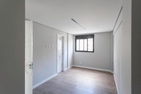 Apartamento à venda com 117m², 2 quartos e 2 vagasSuíte 
