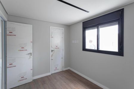 Apartamento à venda com 117m², 2 quartos e 2 vagasSemi suíte