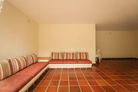 Apartamento para alugar com 60m², 2 quartos e sem vagaÁrea comum - Salão de festas