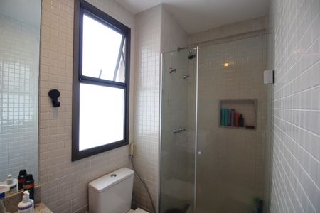 Banheiro de apartamento para alugar com 1 quarto, 35m² em Jacarepaguá, Rio de Janeiro