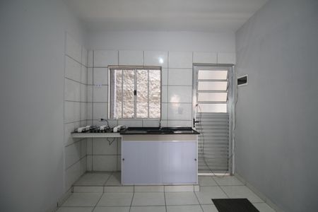 Sala/Cozinha de kitnet/studio para alugar com 1 quarto, 20m² em Cidade Intercap, Taboão da Serra