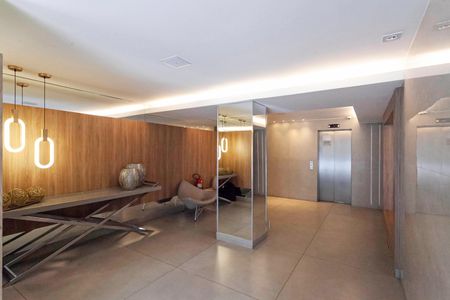 Apartamento à venda com 149m², 4 quartos e 2 vagasHall social