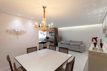 Apartamento à venda com 149m², 4 quartos e 2 vagasSala