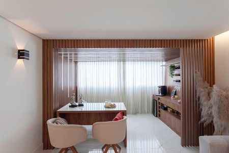 Apartamento à venda com 149m², 4 quartos e 2 vagasSala