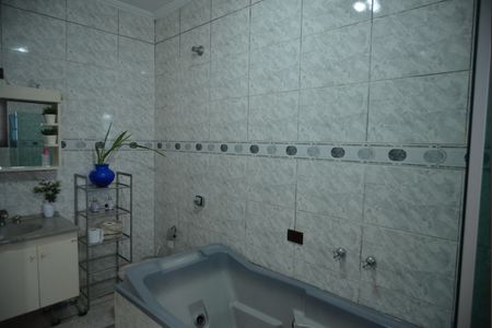 Casa à venda com 320m², 5 quartos e 4 vagasBanheiro da Suíte 1