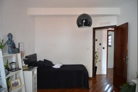 Casa à venda com 320m², 5 quartos e 4 vagasQuarto 5