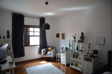 Casa à venda com 320m², 5 quartos e 4 vagasQuarto 5