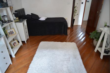 Casa à venda com 320m², 5 quartos e 4 vagasQuarto 5