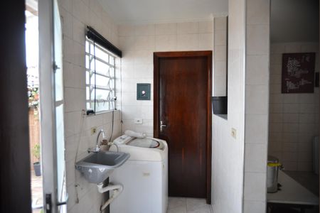 Casa à venda com 320m², 5 quartos e 4 vagasÁrea de Serviço