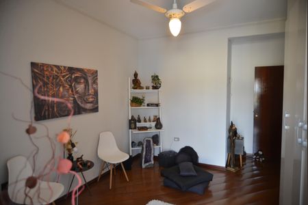 Casa à venda com 320m², 5 quartos e 4 vagasQuarto Suíte 3