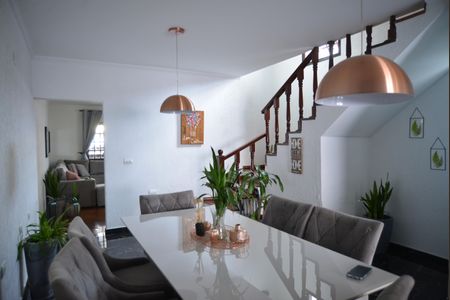 Casa à venda com 320m², 5 quartos e 4 vagasSala