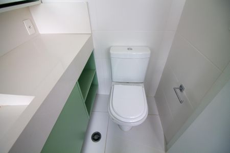 Apartamento à venda com 250m², 4 quartos e 4 vagasBanheiro da Suíte 2