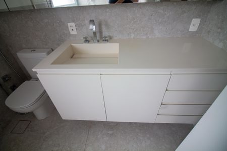 Apartamento à venda com 250m², 4 quartos e 4 vagasBanheiro da Suíte 4