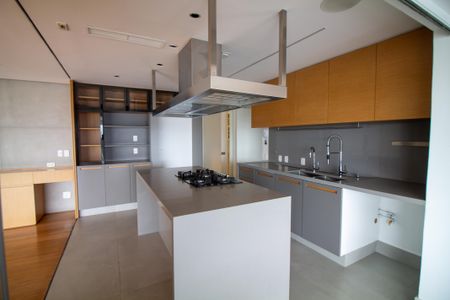 Apartamento à venda com 250m², 4 quartos e 4 vagasCozinha