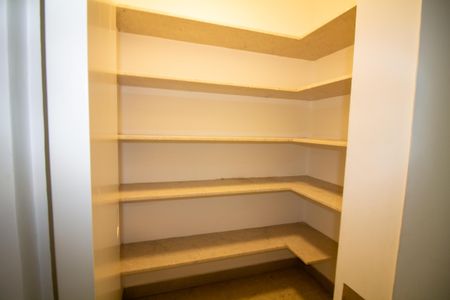 Apartamento à venda com 250m², 4 quartos e 4 vagasDispensa