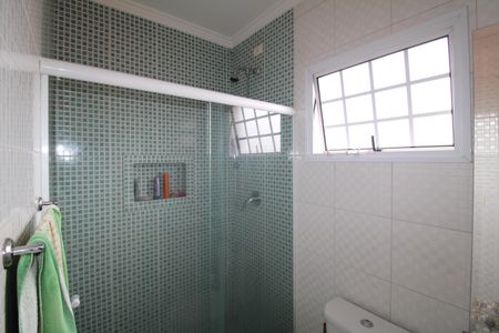 Casa à venda com 252m², 3 quartos e 4 vagasQuarto 2 - Banheiro