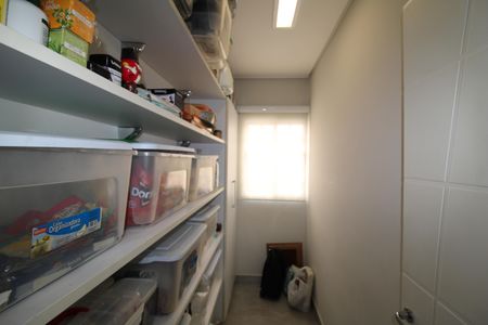 Casa à venda com 252m², 3 quartos e 4 vagasDespensa