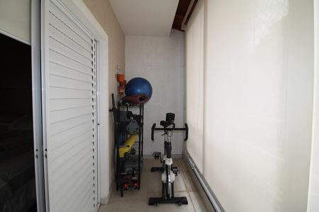 Casa à venda com 252m², 3 quartos e 4 vagasQuarto 3 - Varanda