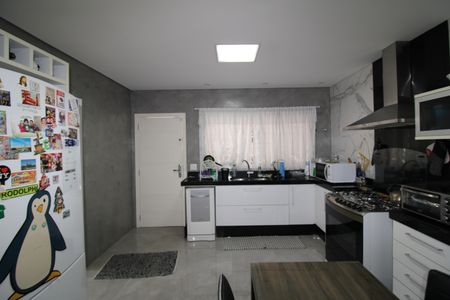 Casa à venda com 252m², 3 quartos e 4 vagasCozinha