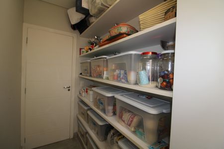 Casa à venda com 252m², 3 quartos e 4 vagasDespensa