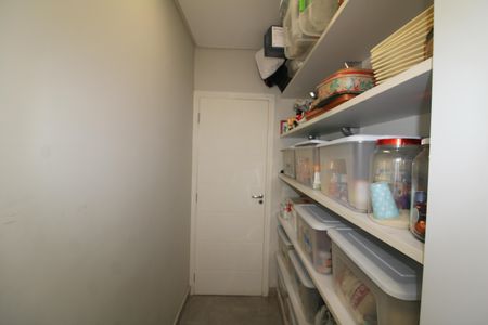 Casa à venda com 252m², 3 quartos e 4 vagasDespensa