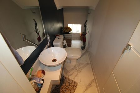 Casa à venda com 252m², 3 quartos e 4 vagasLavabo