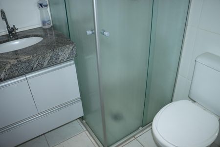 Casa de condomínio para alugar com 110m², 4 quartos e 2 vagasBanheiro