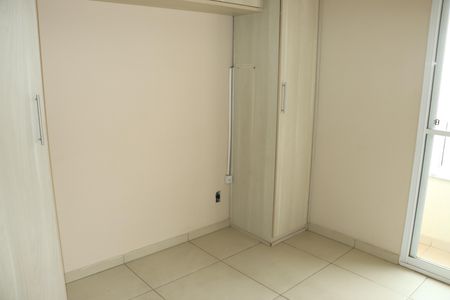 Casa de condomínio para alugar com 110m², 4 quartos e 2 vagasSuíte