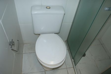 Casa de condomínio para alugar com 110m², 4 quartos e 2 vagasBanheiro da Suíte