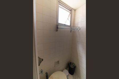 Apartamento à venda com 64m², 1 quarto e sem vaga Apartamento à venda com 64m², 1 quarto e sem vagaBanheiro de serviço