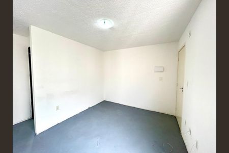 Sala de apartamento para alugar com 2 quartos, 42m² em Água Chata, Guarulhos
