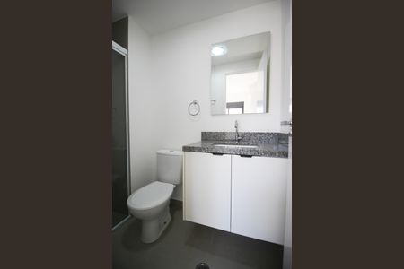 Banheiro Social de apartamento para alugar com 1 quarto, 25m² em Vila Olímpia, São Paulo