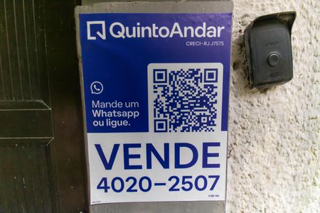 Casa à venda com 400m², 5 quartos e 6 vagasPlaquinha 
