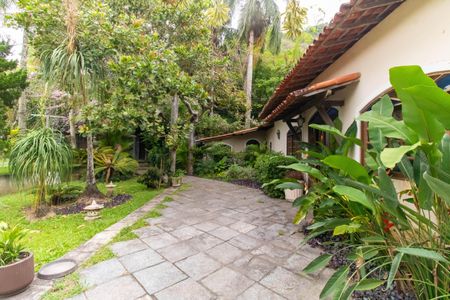 Casa à venda com 400m², 5 quartos e 6 vagasÁrea externa