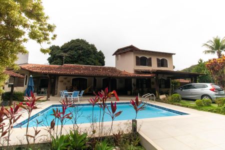 Casa à venda com 400m², 5 quartos e 6 vagasÁrea externa