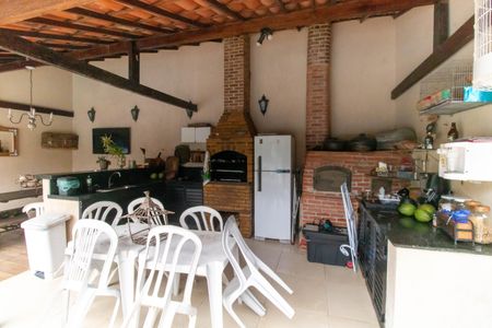 Casa à venda com 400m², 5 quartos e 6 vagasÁrea externa