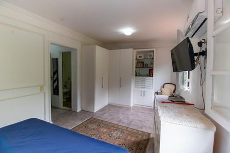 Casa à venda com 400m², 5 quartos e 6 vagasSuíte 