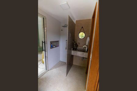 Casa à venda com 400m², 5 quartos e 6 vagasBanheiro Externo