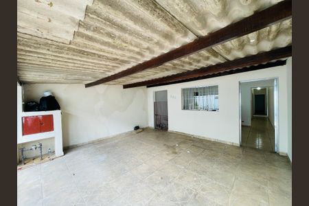 Casa para alugar com 70m², 2 quartos e 1 vaga Casa para alugar com 70m², 2 quartos e 1 vagaGaragem